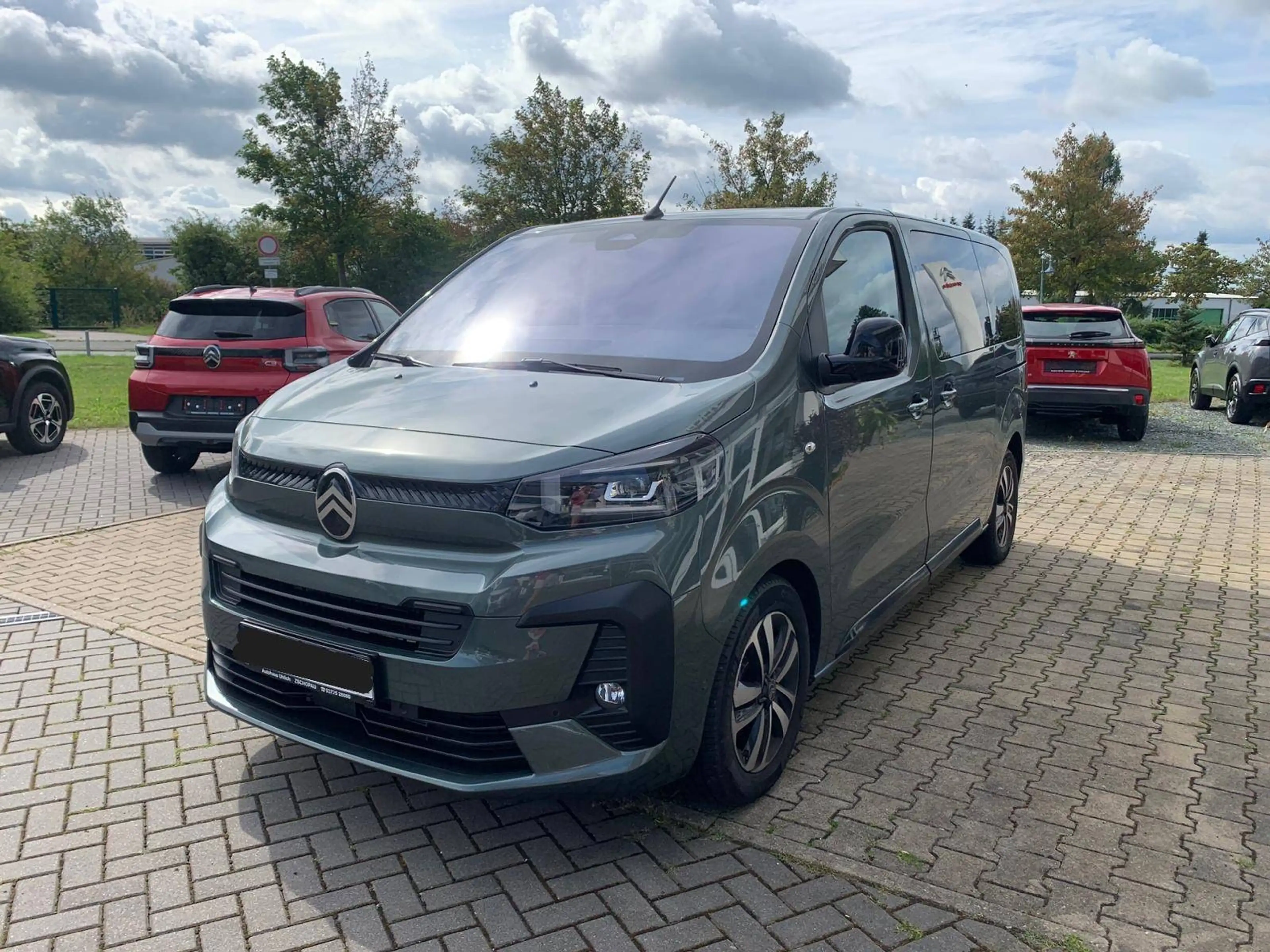 Citroen Spacetourer Plus M — photo 4