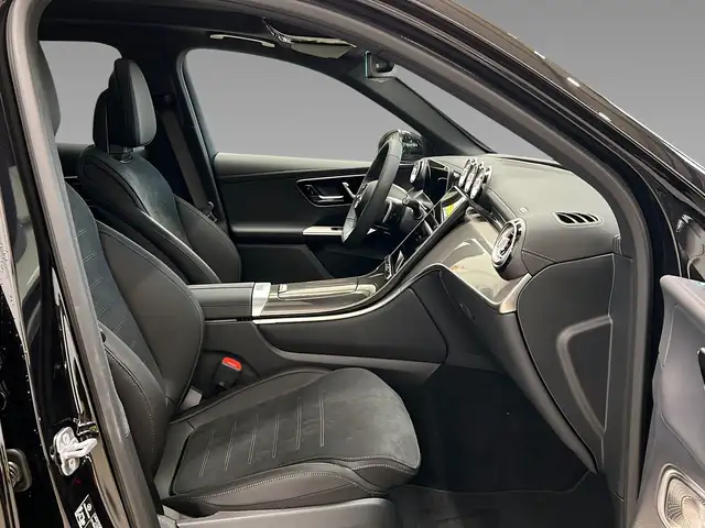 Mercedes-Benz 220 view 14