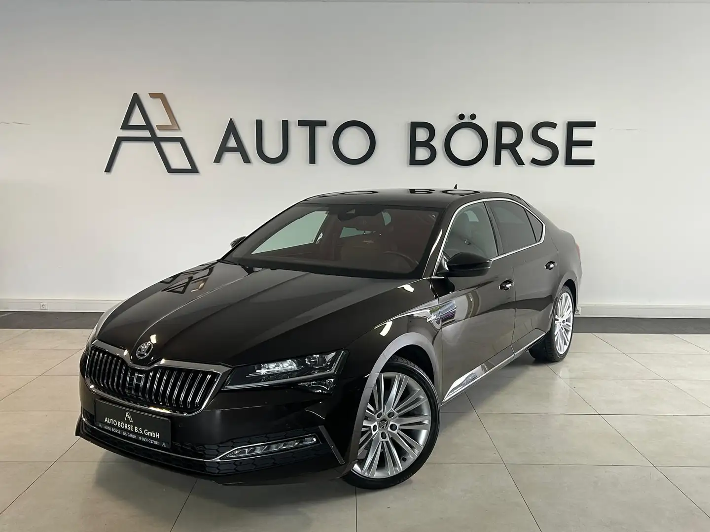 Skoda Superb Lim LAURIN & KLEMENT*NAV*ViCo*CAM*AHK*LED Braun - 1