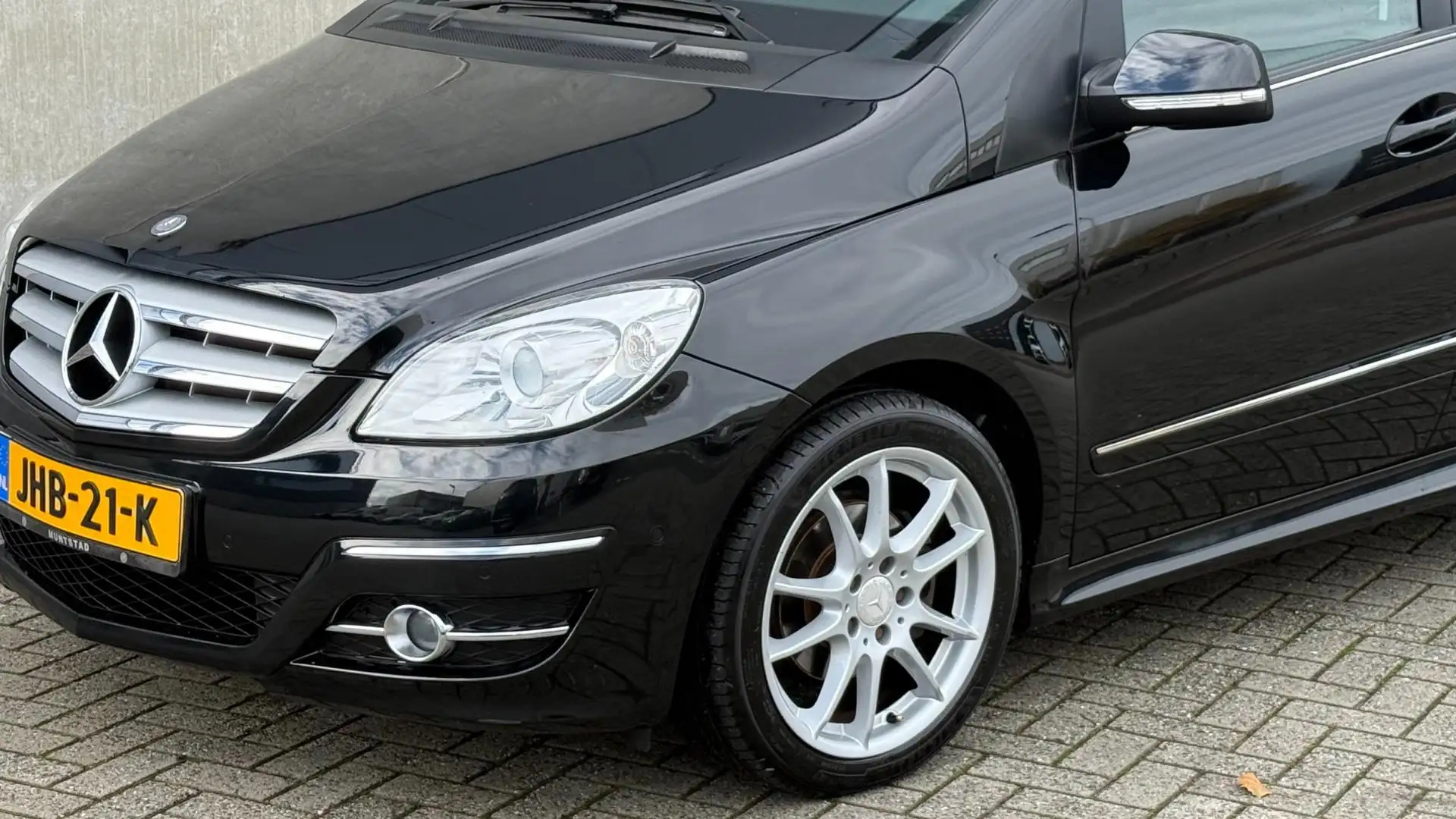 Mercedes-Benz B 180 5DRS AUT 2010 Zwart PDC|CRUISE Noir - 2