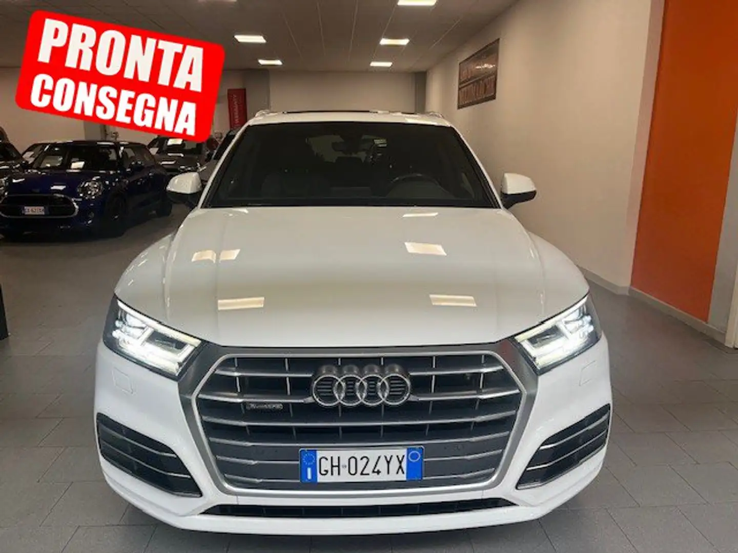 Audi Q5 2.0 TDI quattro S tronic Business Design S LINE Bílá - 1