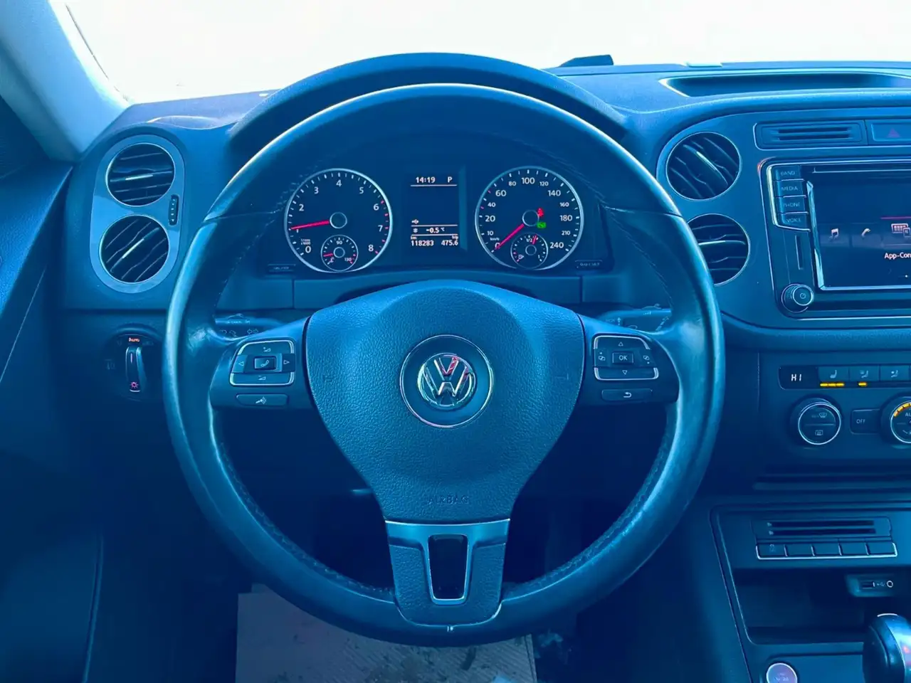 Volkswagen Tiguan снимка Volkswagen Tiguan