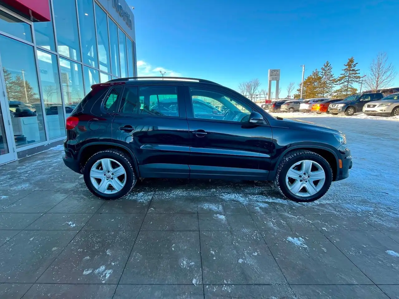 Volkswagen Tiguan снимка Volkswagen Tiguan