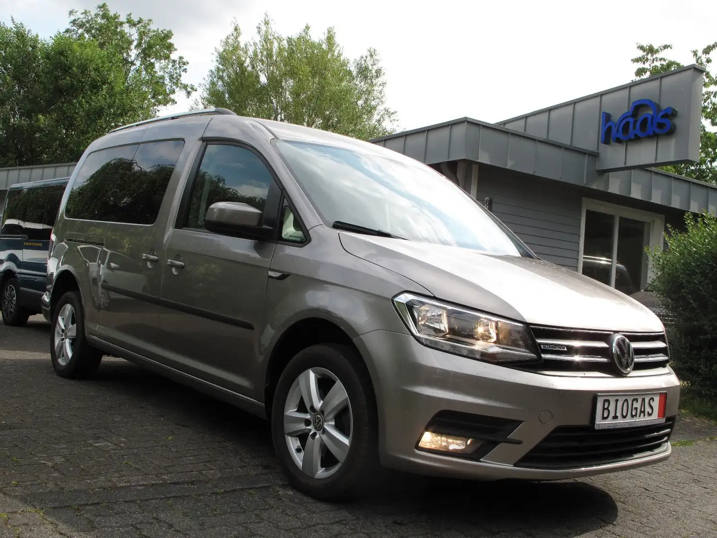 Volkswagen Caddy Maxi BMT 1.4 TGI CNG KAM ACC MFL ALU 1HD Beige - 1