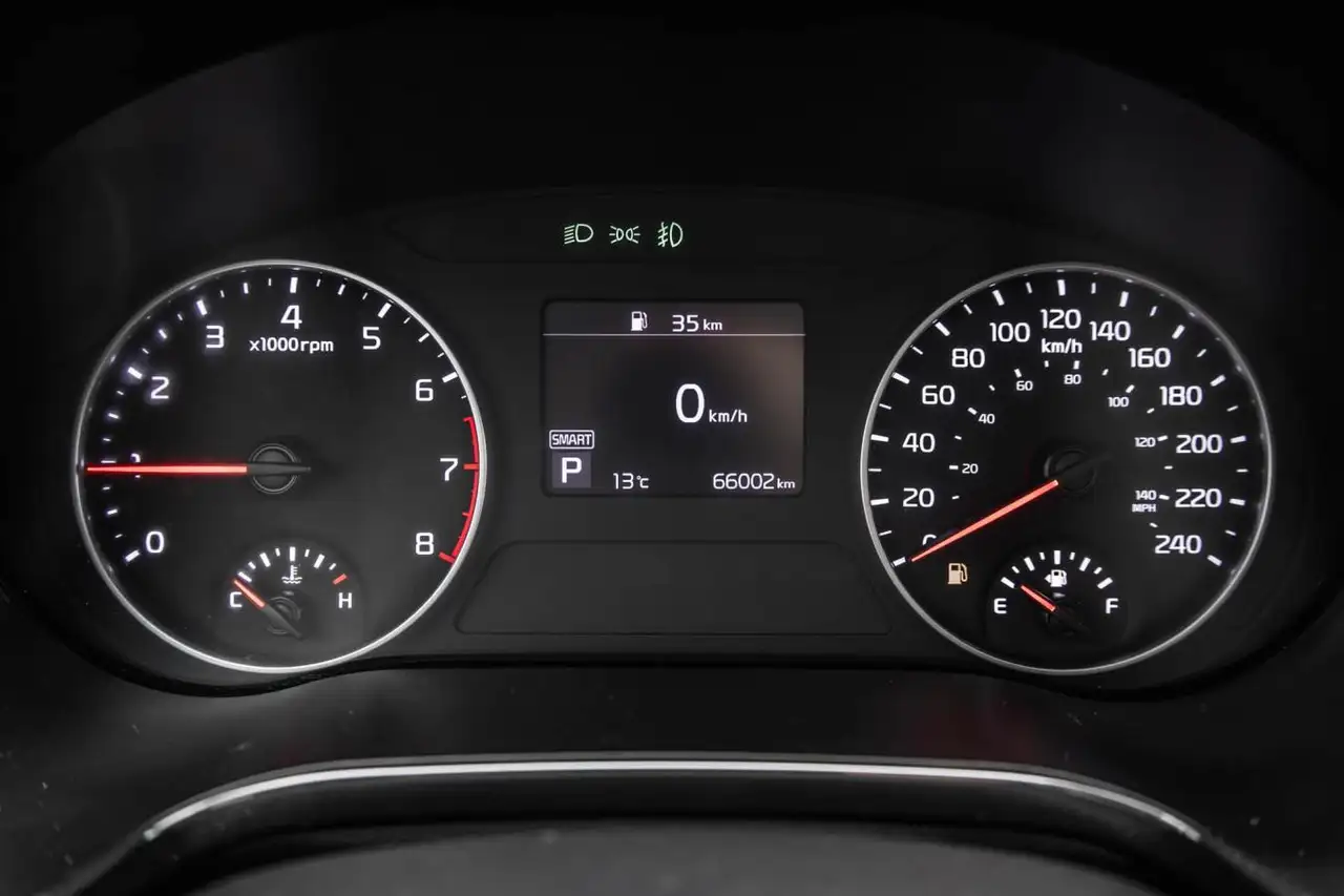 Kia Seltos снимка Kia Seltos