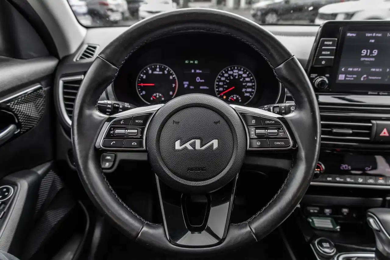 Kia Seltos снимка Kia Seltos