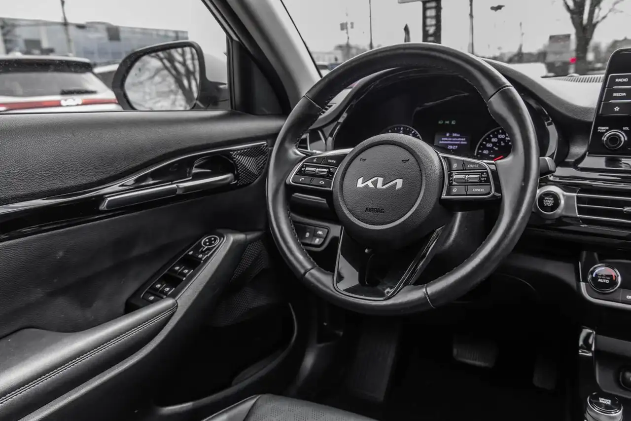 Kia Seltos снимка Kia Seltos