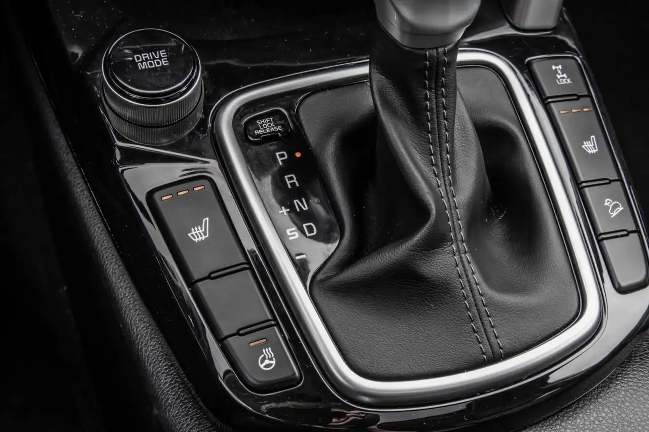 Kia Seltos снимка Kia Seltos