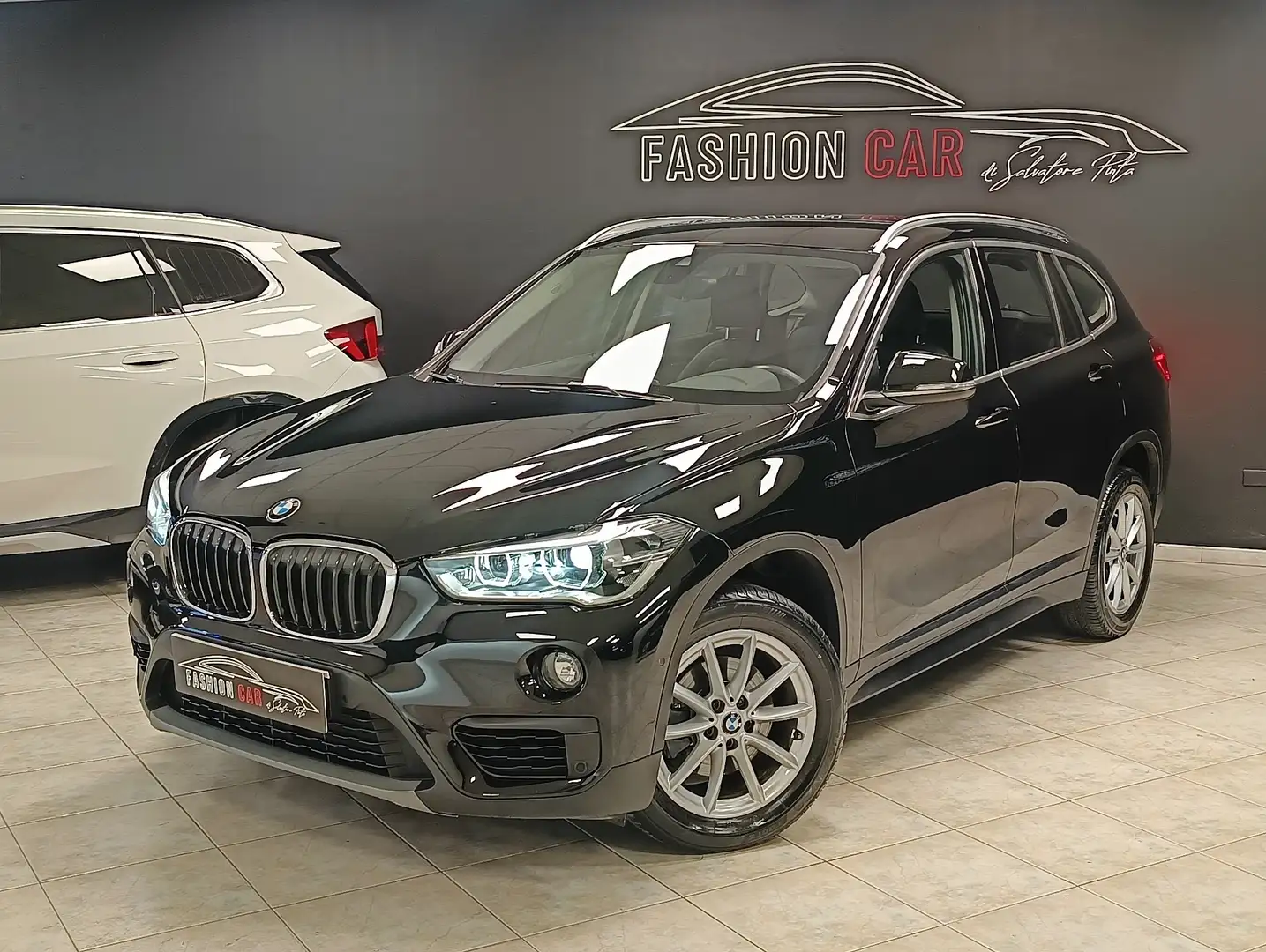 BMW X1 X1 F48 sdrive18d  auto my18 Noir - 1