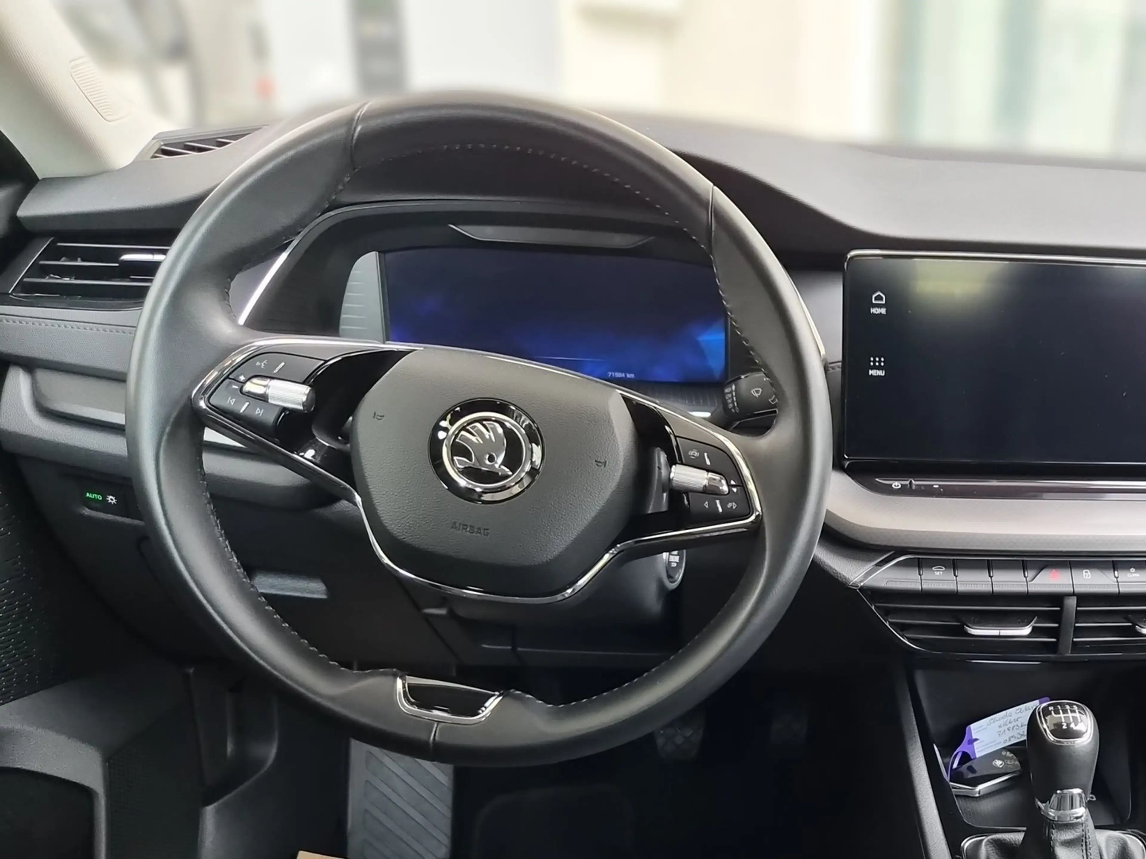 Skoda Octavia Ambition TDI — photo 11