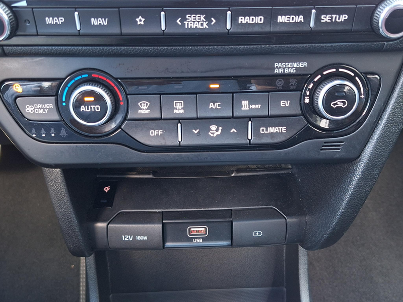 Kia e-Niro ExecutiveLine 64 kWh | SOH: 95,2% | 3 Fase | Leder — photo 34