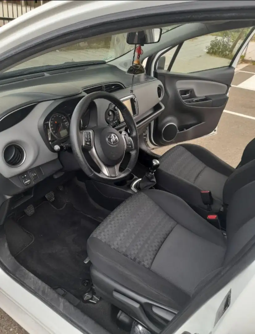 Toyota Yaris Yaris 1.3 VVT-i Connect Connect Blanco - 1