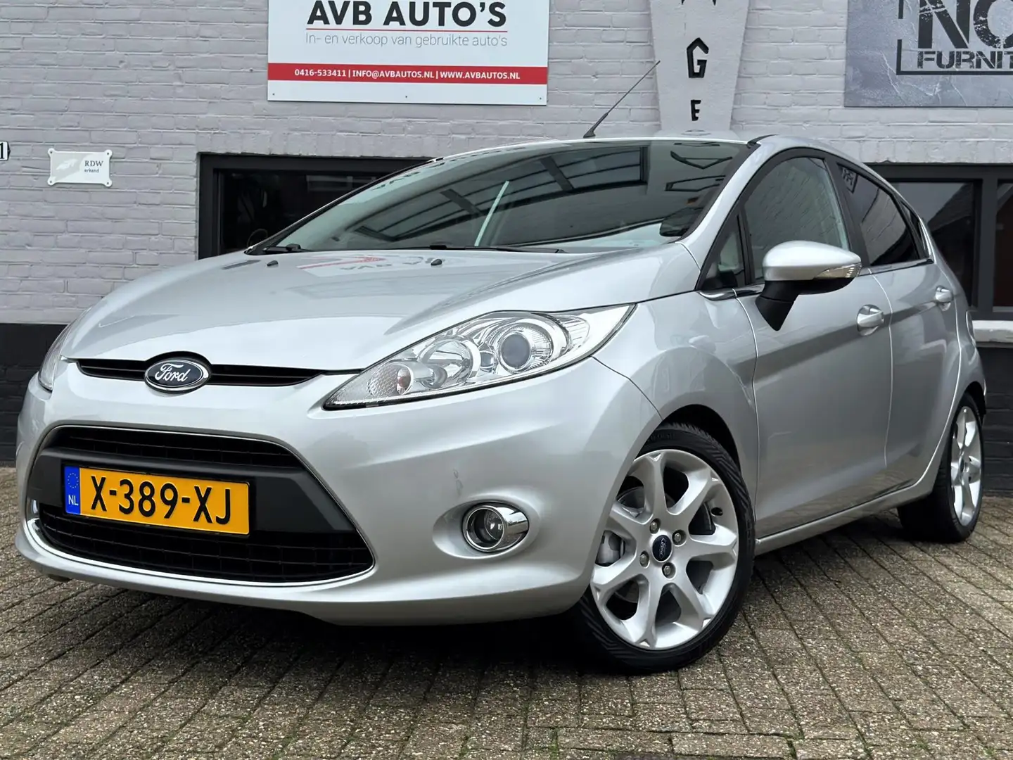 Ford Fiesta 1.25 Titanium Clima Aux USB APK t/m 30-11-2024 Gris - 1