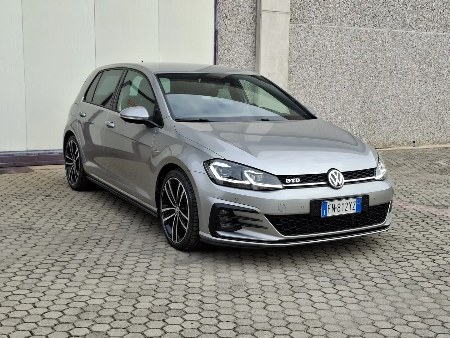 Volkswagen Golf GTD 5p 2.0 tdi dsg *TAGLIANDI CERTIFICATI* Beige - 1