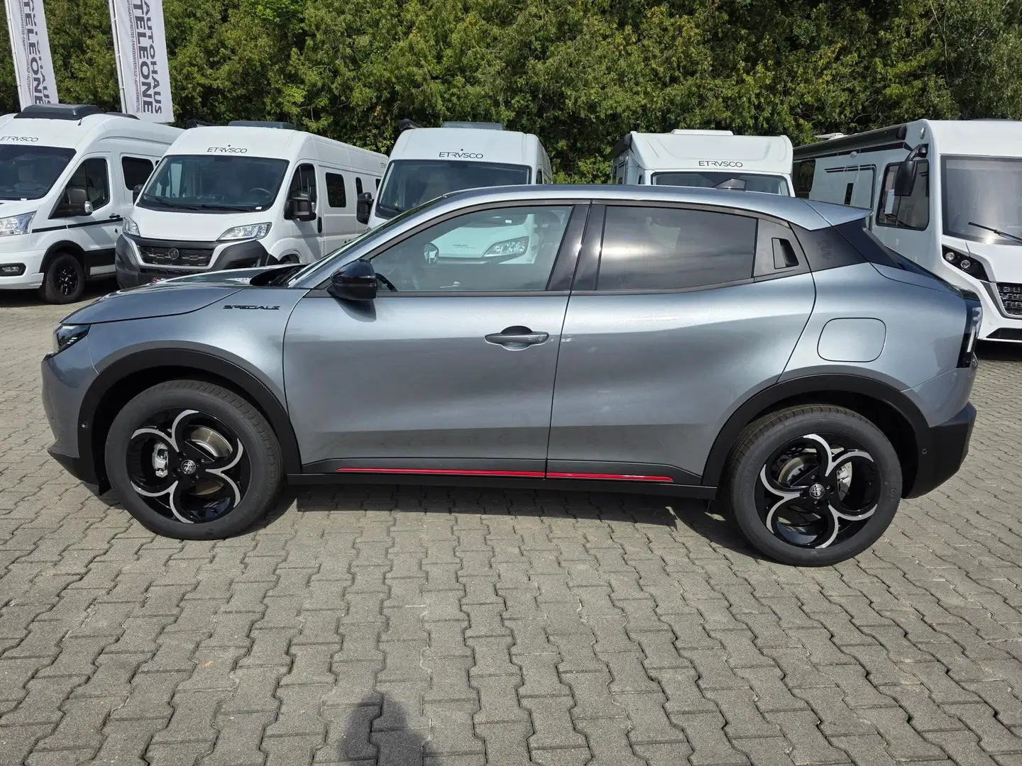 Alfa Romeo Junior Junior Ibrida Speciale 1.2 VGT 100 KW | NAVI Grijs - 2
