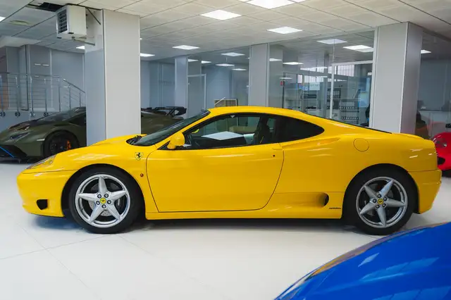 Ferrari 360 view 3