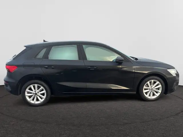 Audi A3 view 7