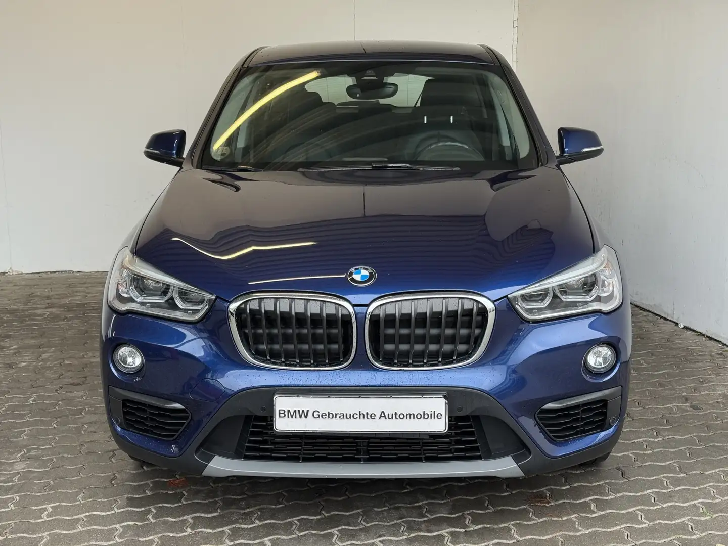 BMW X1 xDrive18dA Advantage Navi.LED.Leder.PDChinten Blau - 2