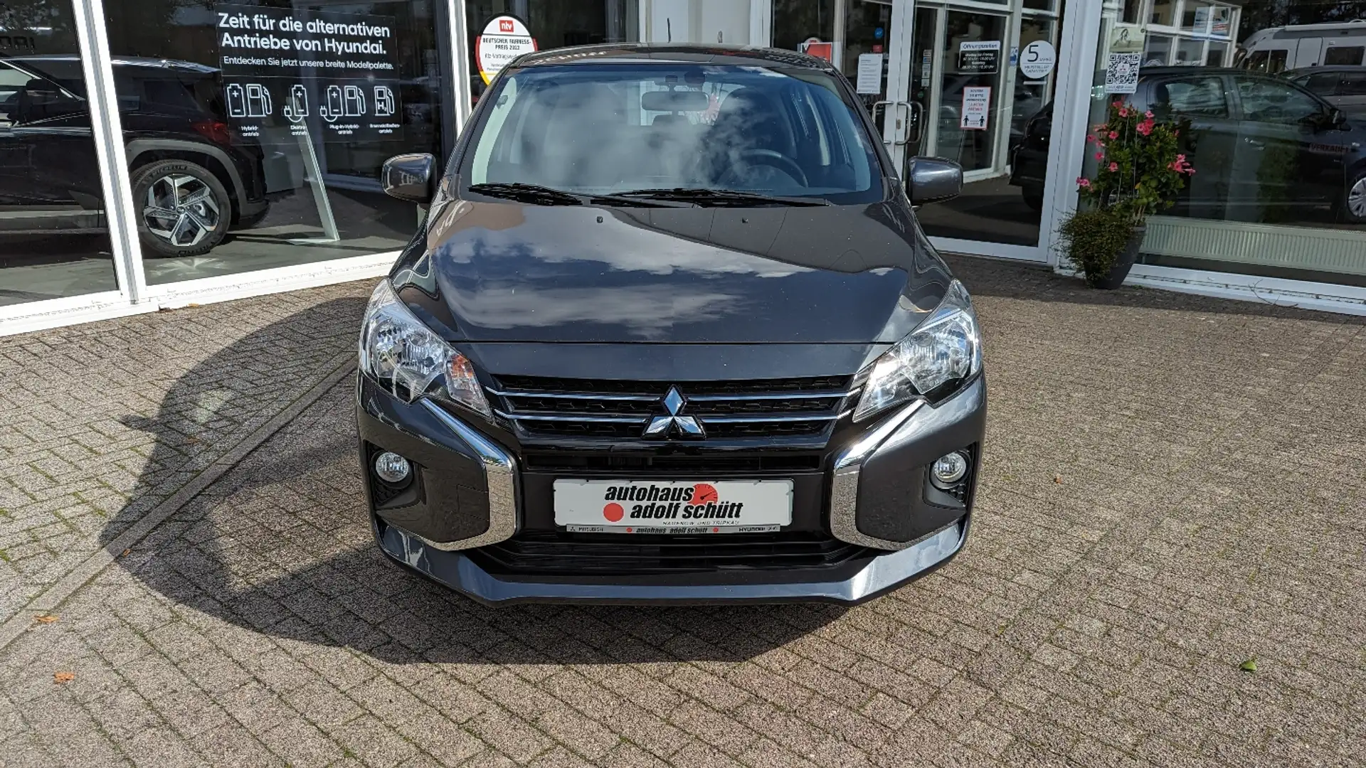 Mitsubishi Space Star Select 1.2 MIVEC 5-Gang Grau - 2