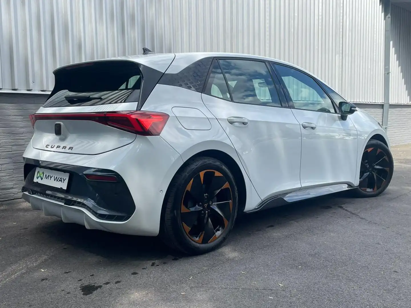 CUPRA Born eBoost CUPRA 231PK Wit - 2