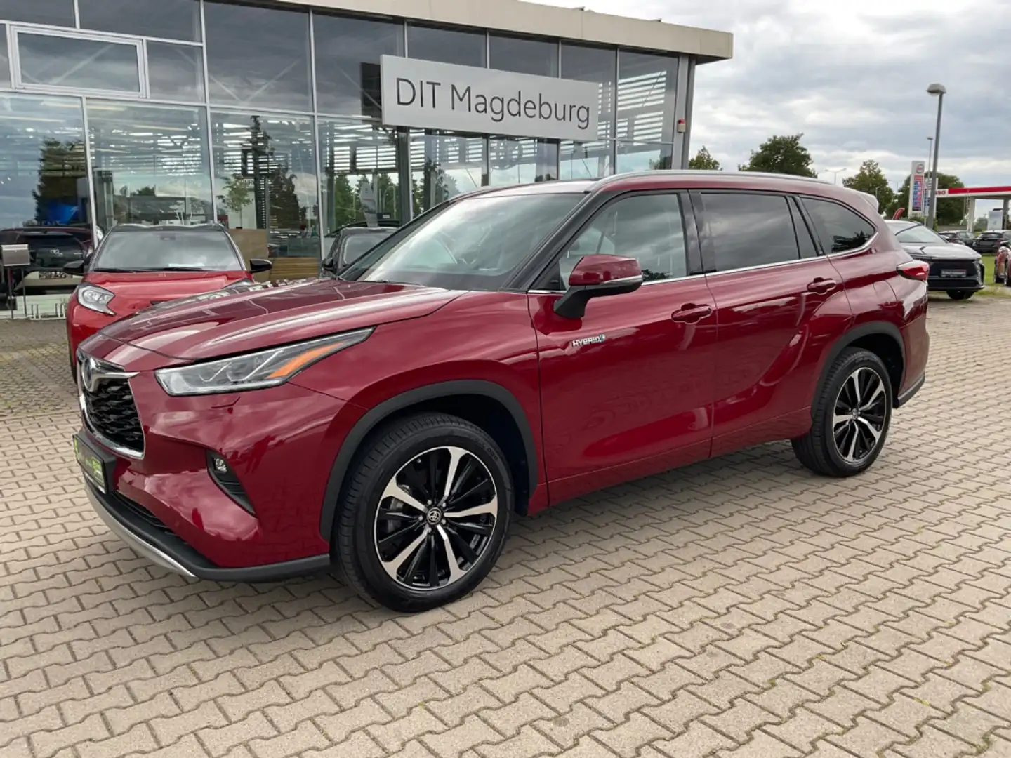Toyota Highlander 2.5 Luxury AHK,7Sitze,Pano Червоний - 2