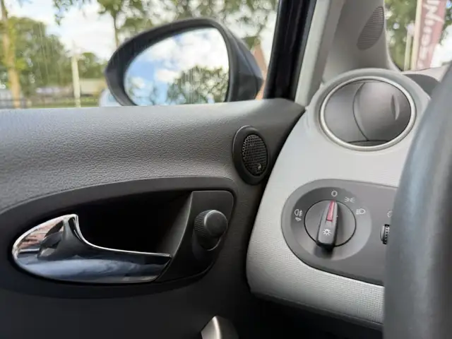 SEAT Ibiza view 22