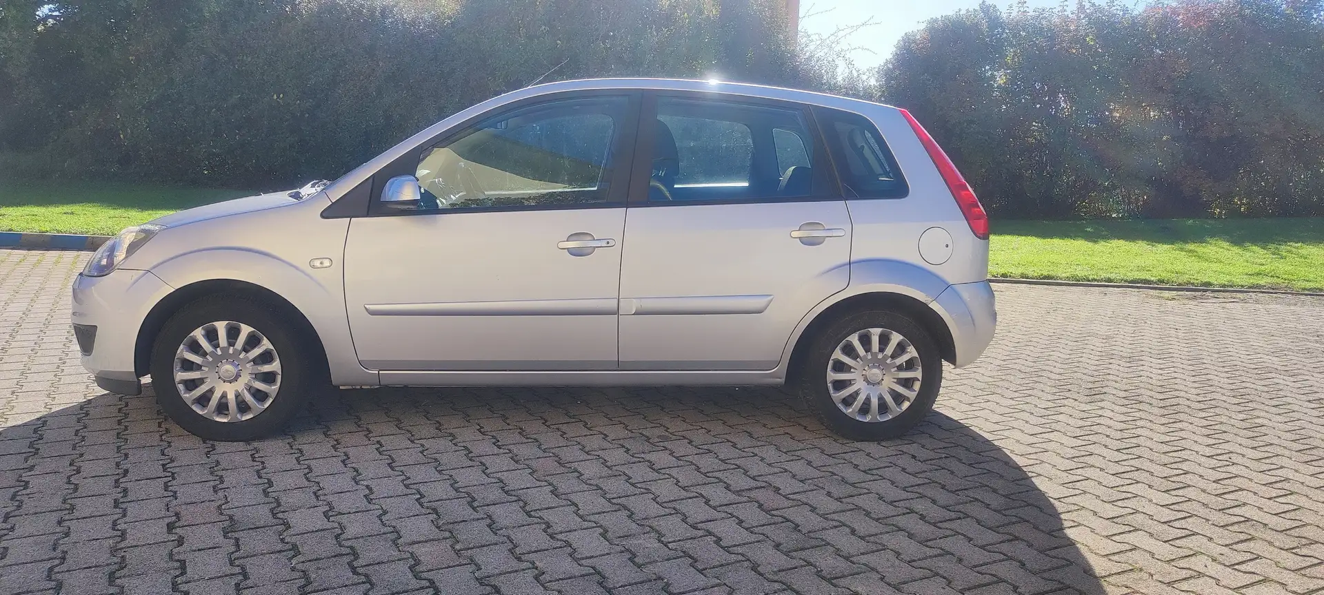 Ford Fiesta Fiesta V 2006 5p 1.4 tdci Plus OK NEOPATENTATI Argento - 2