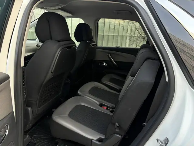 Citroen C4 Picasso view 11