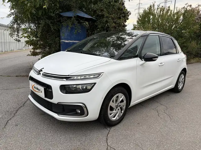 Citroen C4 Picasso view 4