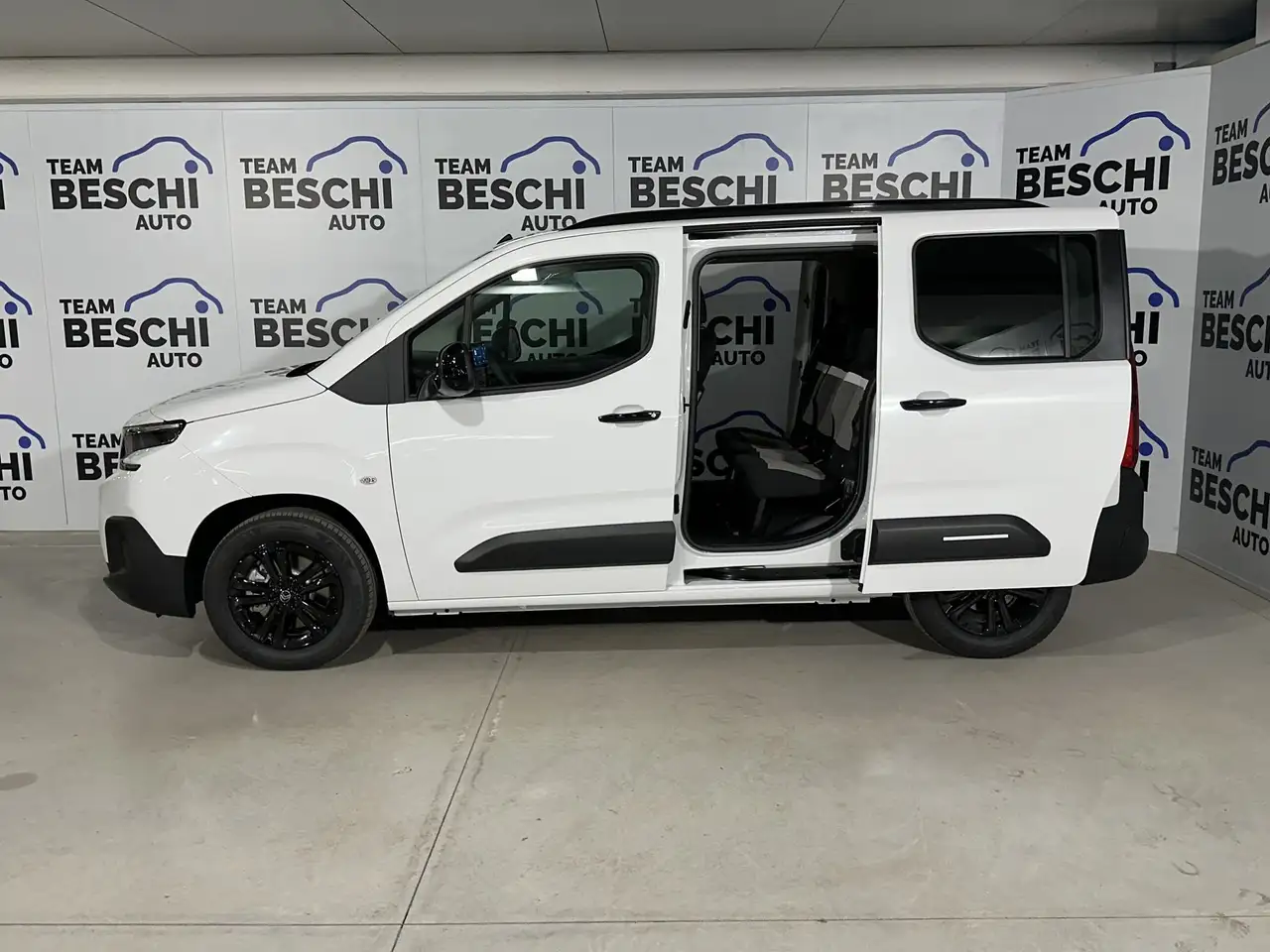 Citroen Berlingo BlueHDi 100 S&S Combi Plus M1 7