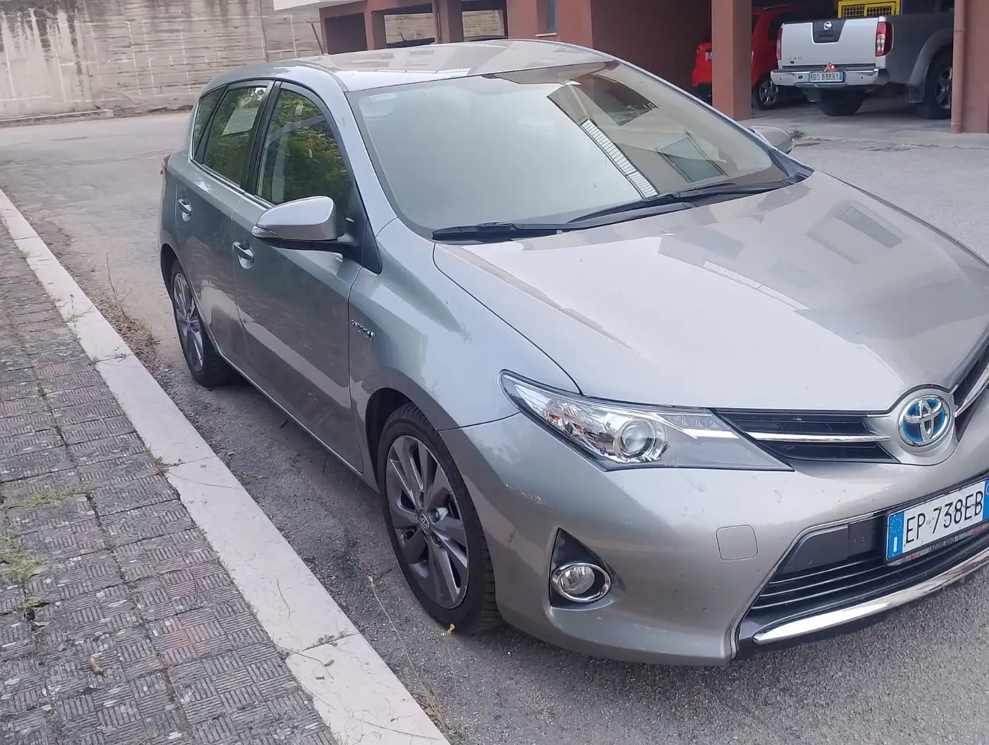 Toyota Auris 5p 1.8 hsd Active - 2