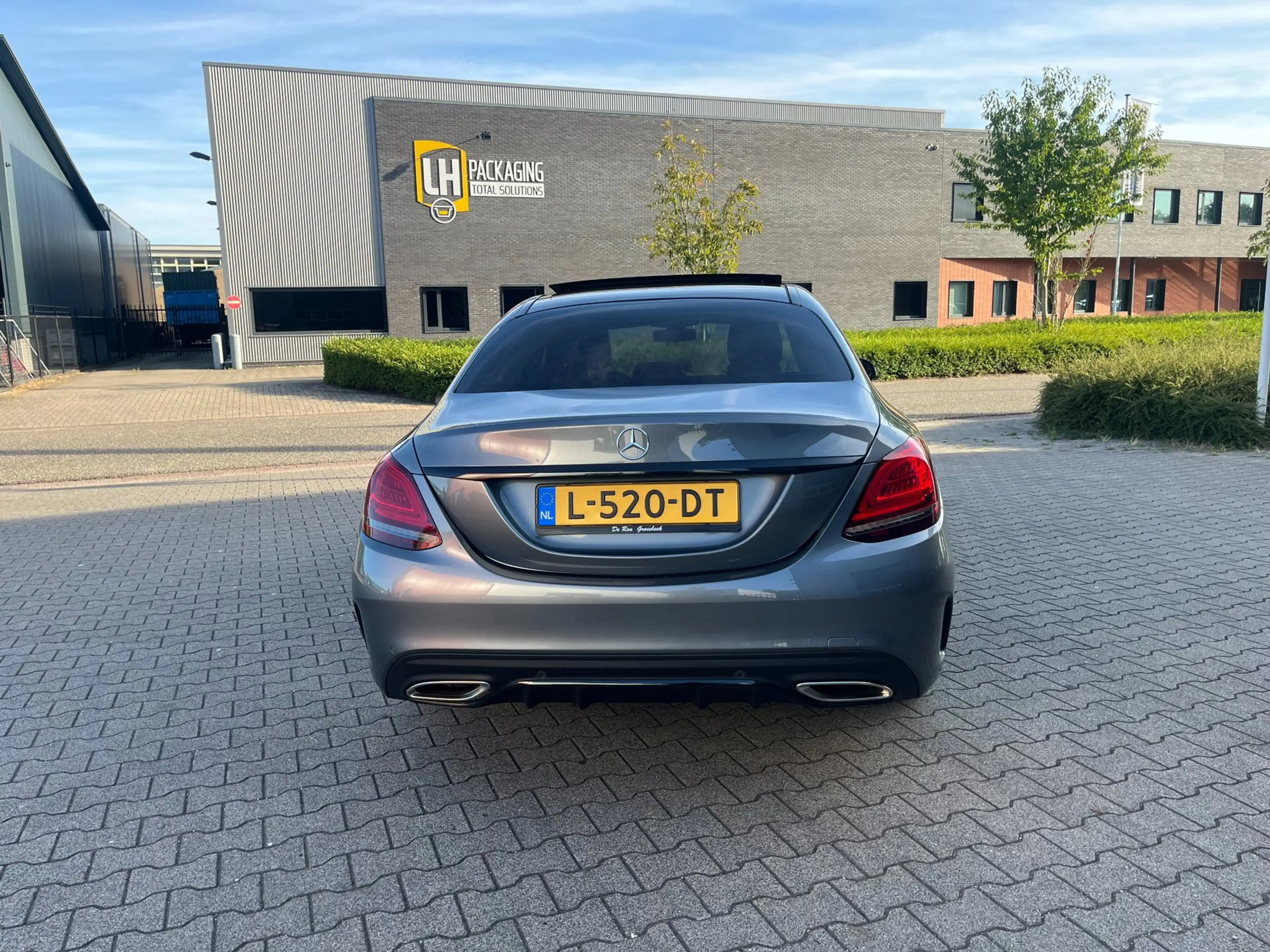 Mercedes-Benz C 200 4MATIC Premium Plus Pack AMG — photo 8