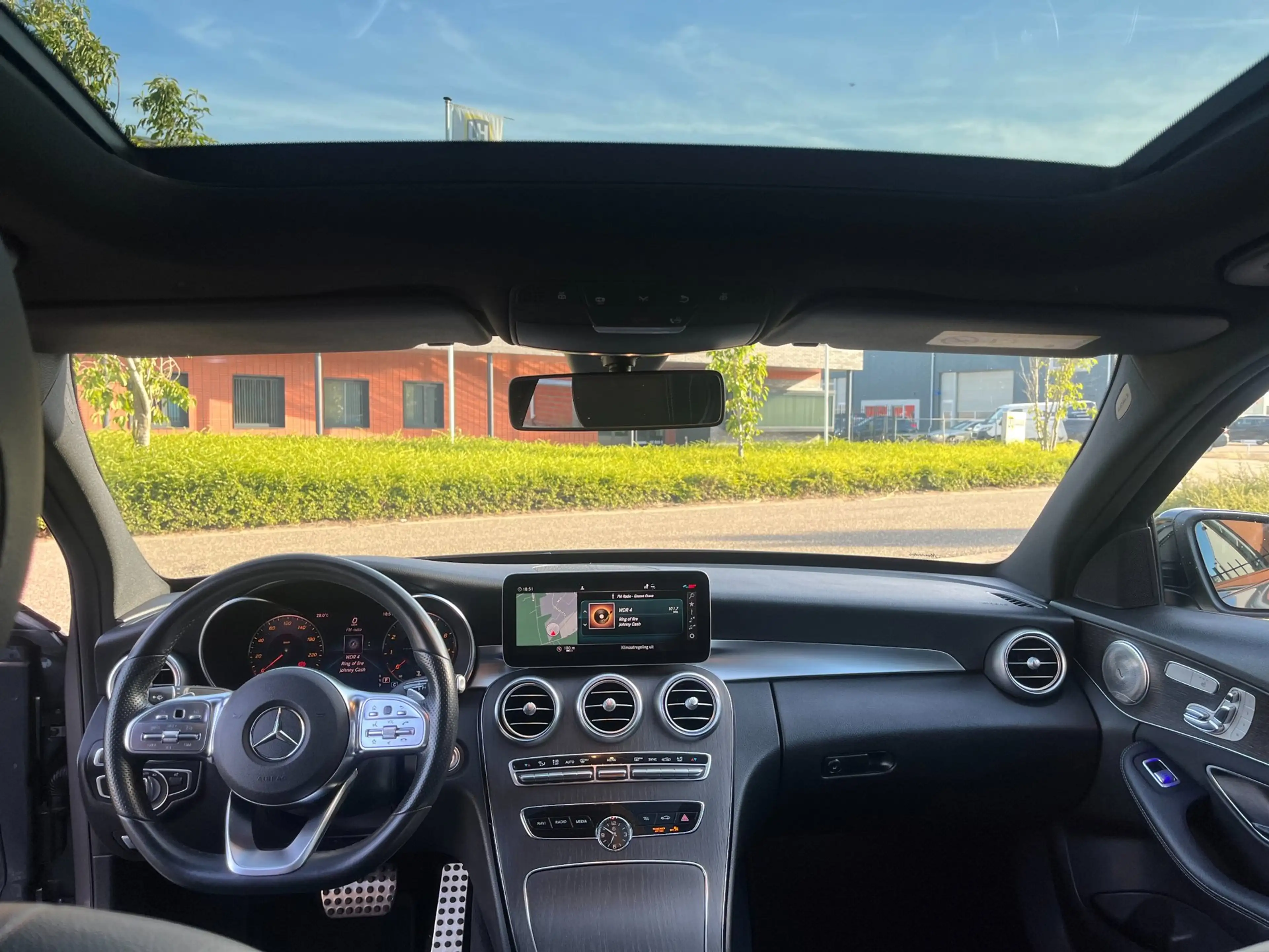Mercedes-Benz C 200 4MATIC Premium Plus Pack AMG — photo 16