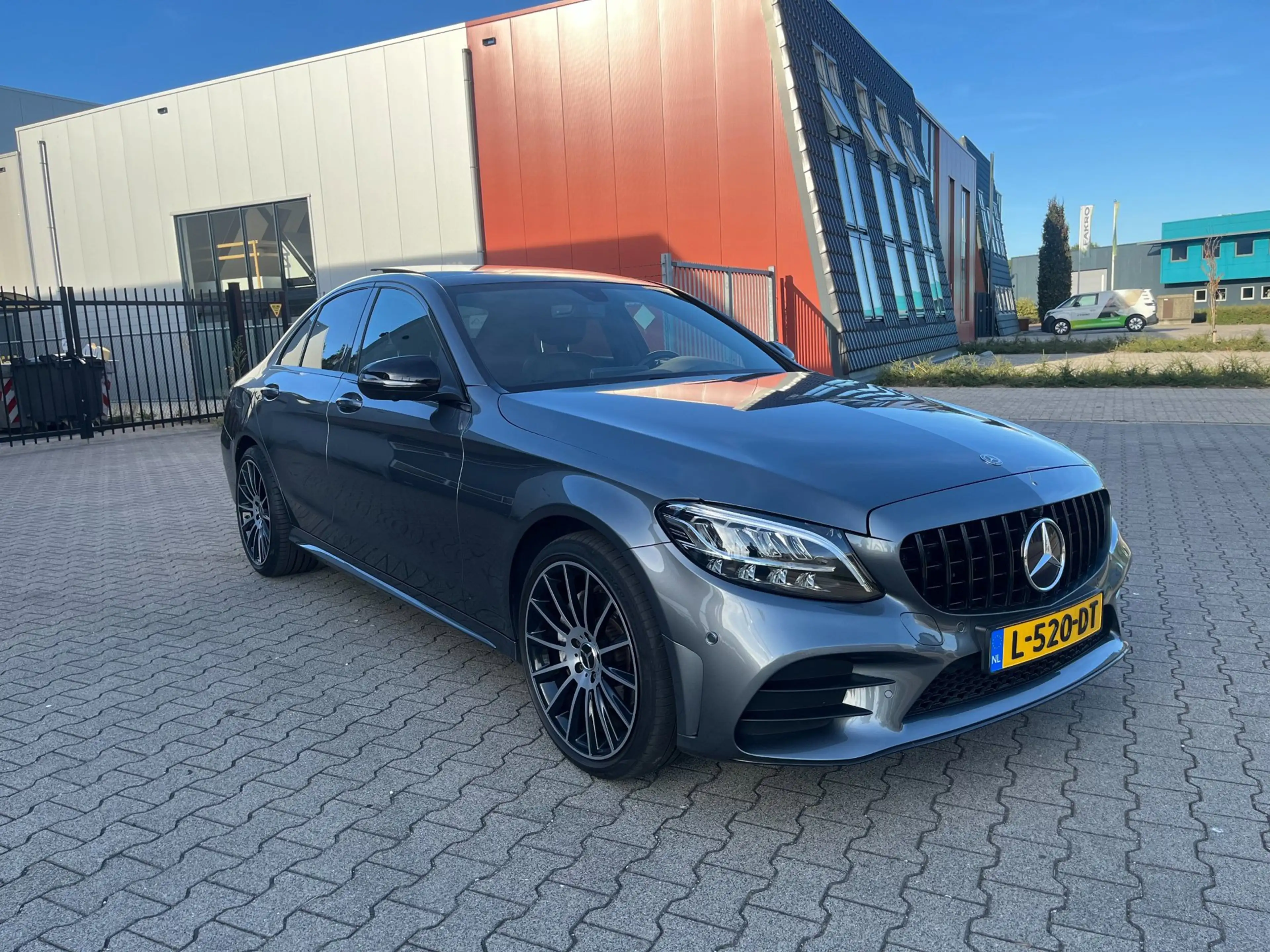 Mercedes-Benz C 200 4MATIC Premium Plus Pack AMG — photo 4