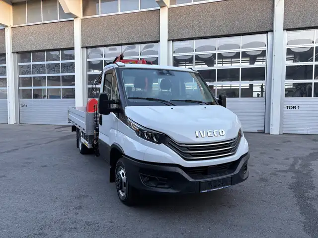 Iveco Daily 50C18H Pritsche m. Kran Ansicht 3