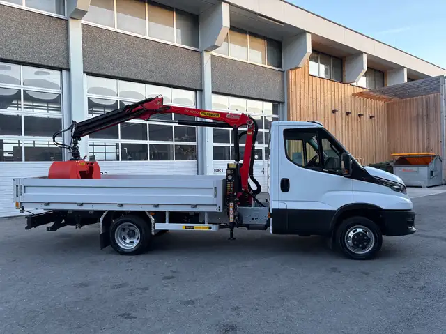 Iveco Daily 50C18H Pritsche m. Kran Ansicht 1