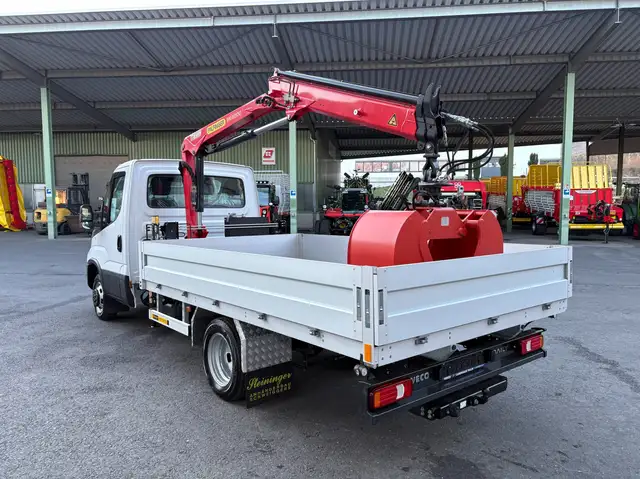 Iveco Daily 50C18H Pritsche m. Kran Ansicht 6