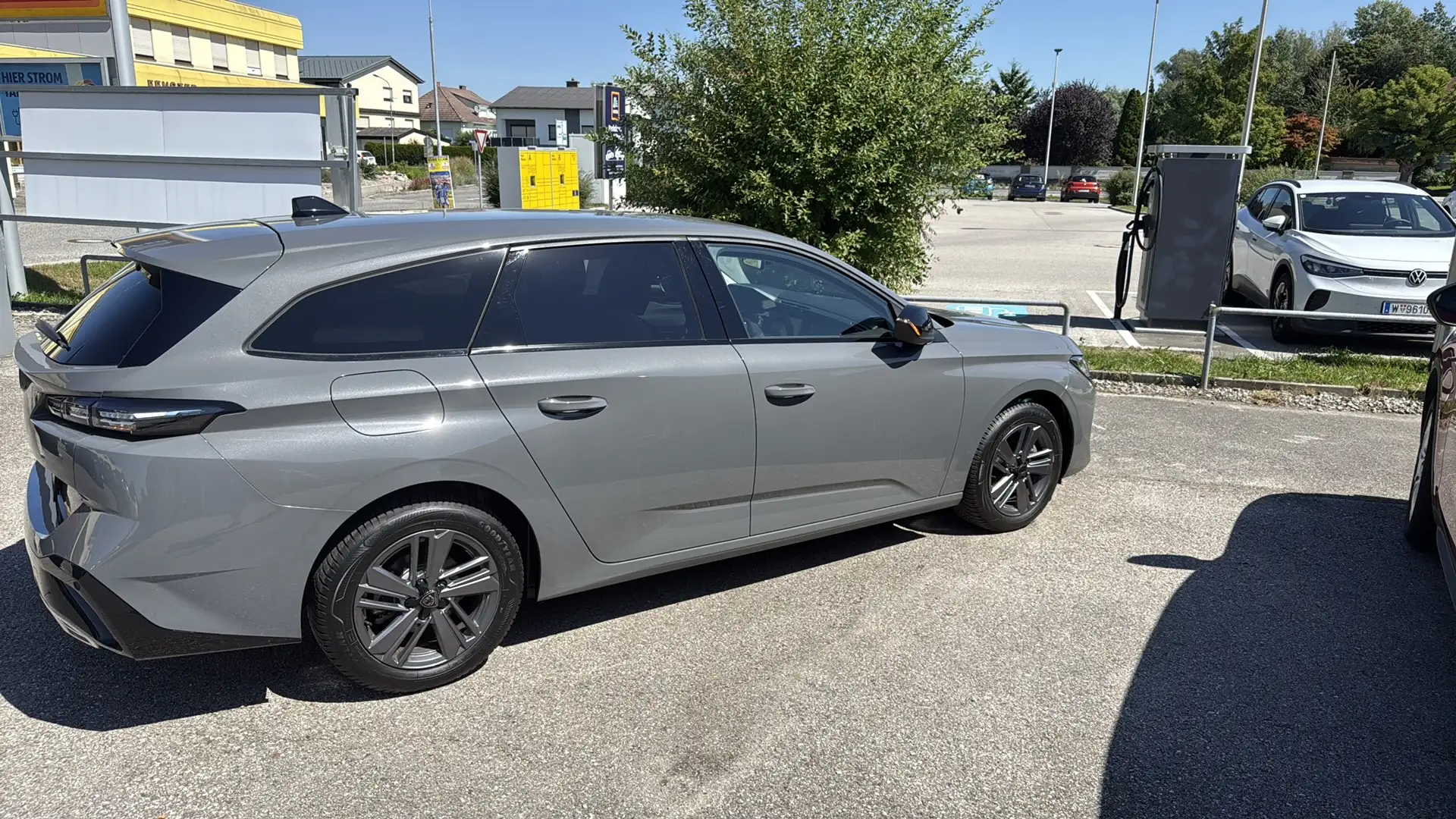 Peugeot 308 SW Allure PureTech 130 Grau - 2