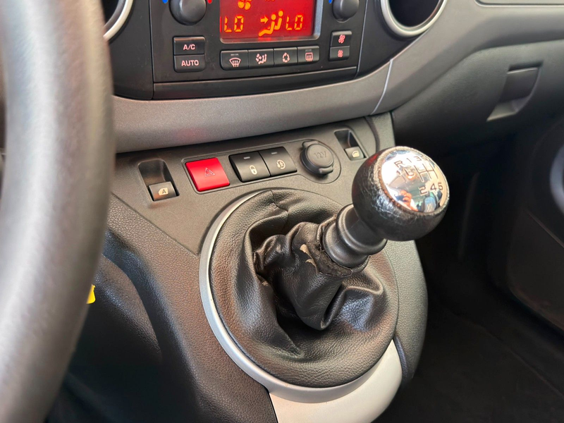 Peugeot Partner Active+Navi+Tempomat+5-Sitzer+AHK — photo 15