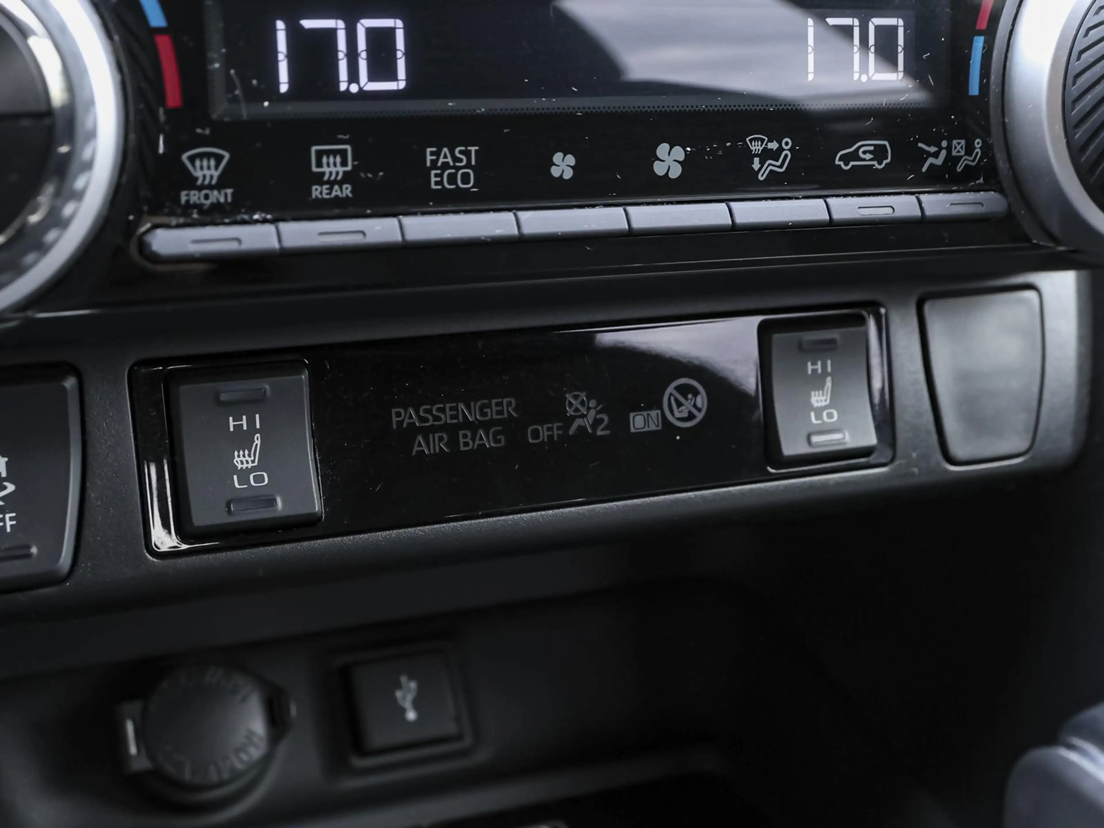 Toyota RAV 4 2.5 HYBRID TEAM D NAVI, ELEKTR. HECKKLAPPE — photo 13