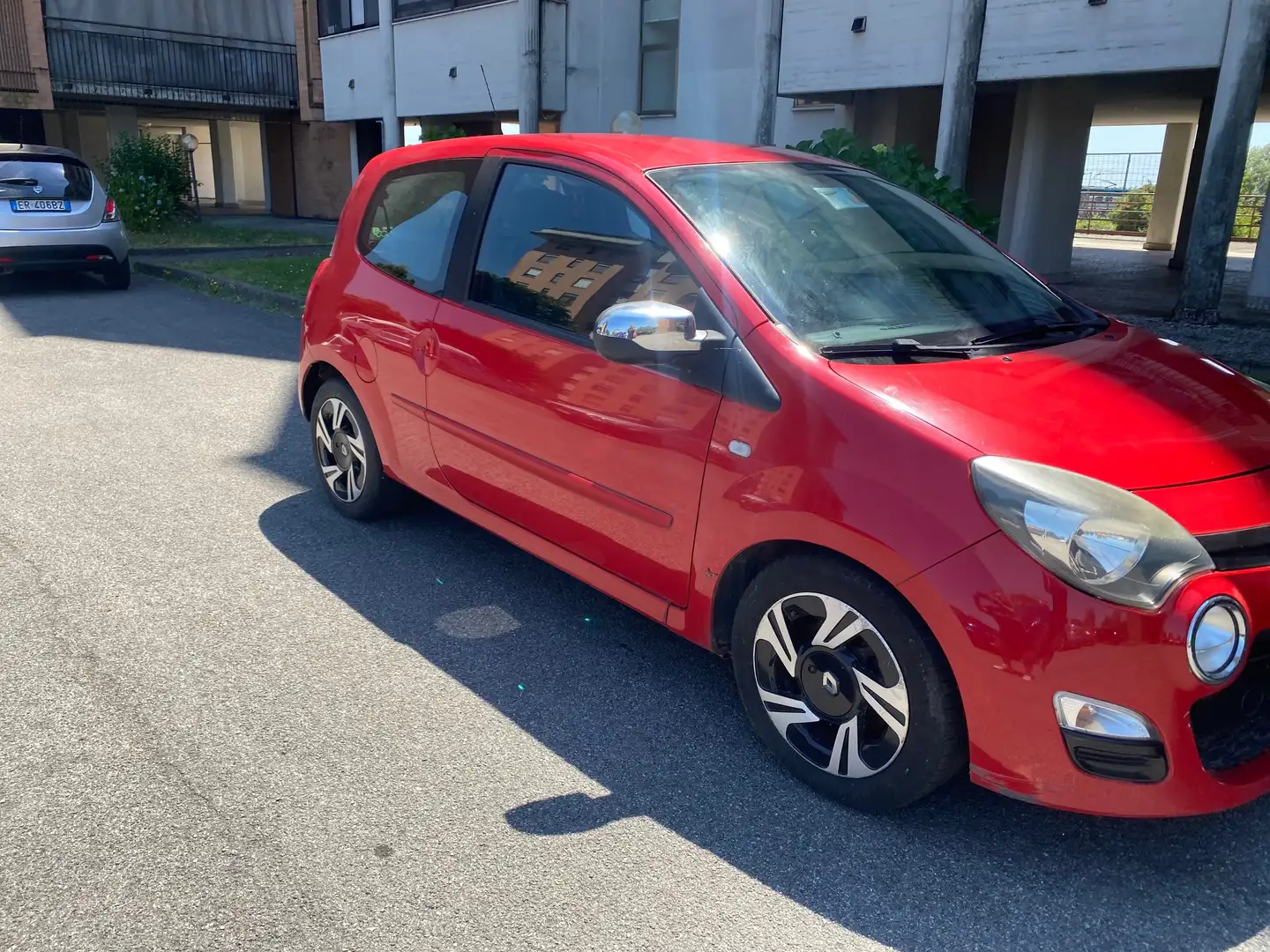 Renault Twingo Twingo 1.2 lev Miss Sixty 75cv Rojo - 2