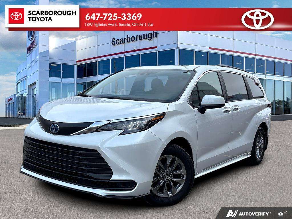 White 2025 Toyota Sienna Minivan Front-Wheel Drive Automatic