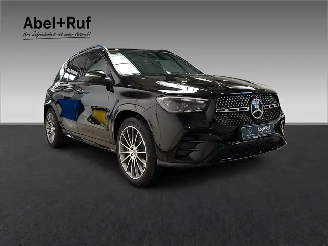 Mercedes-Benz Gle Class view 3