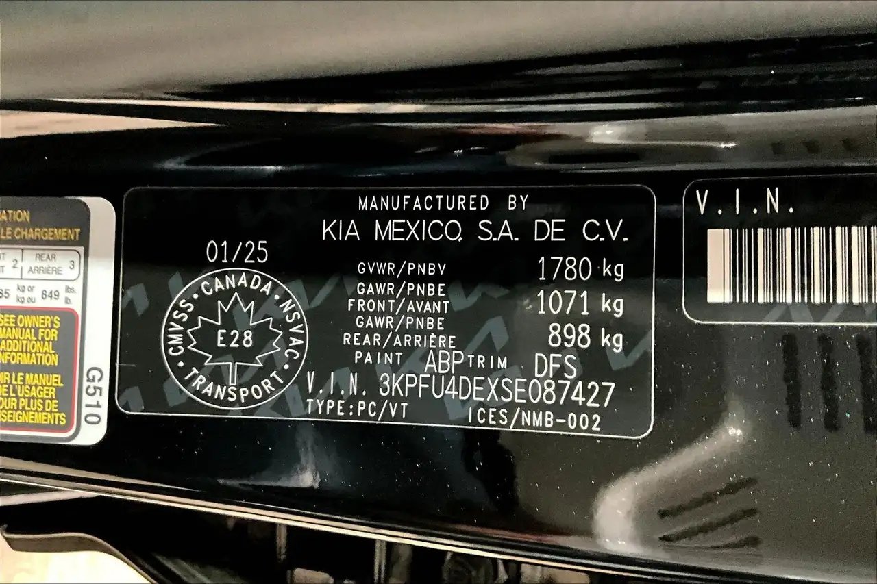 Kia K4 снимка Kia K4