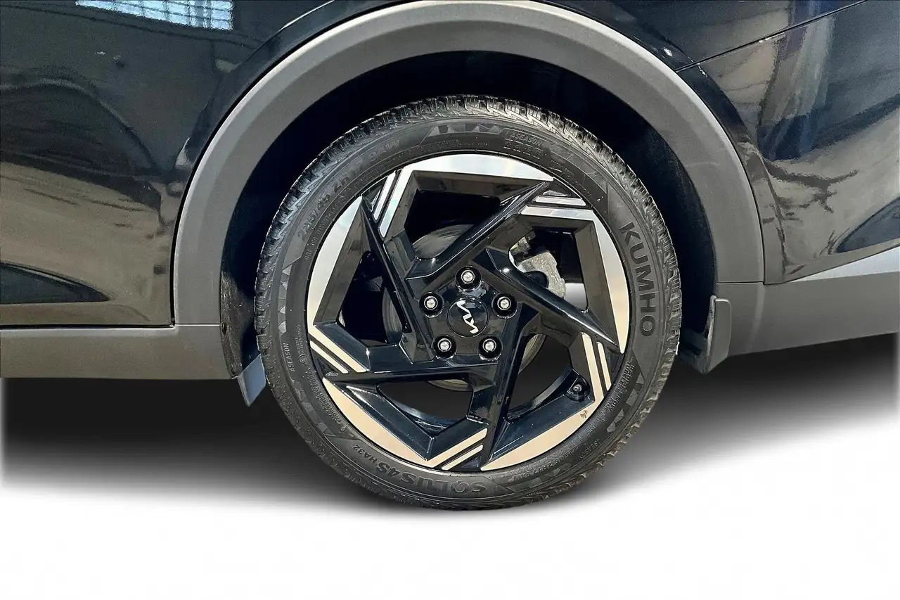 Kia K4 снимка Kia K4