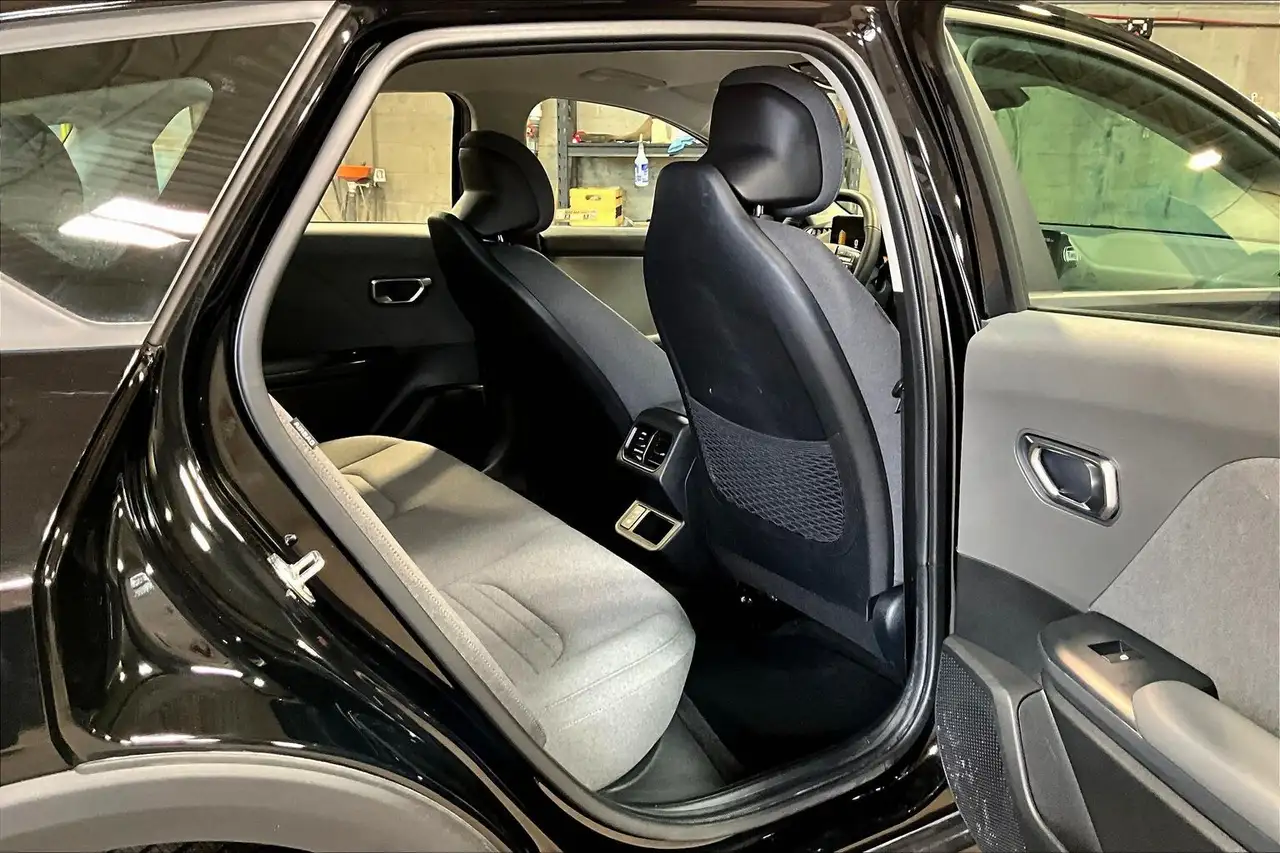 Kia K4 снимка Kia K4