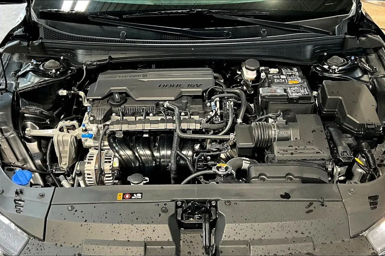 Kia K4 снимка Kia K4