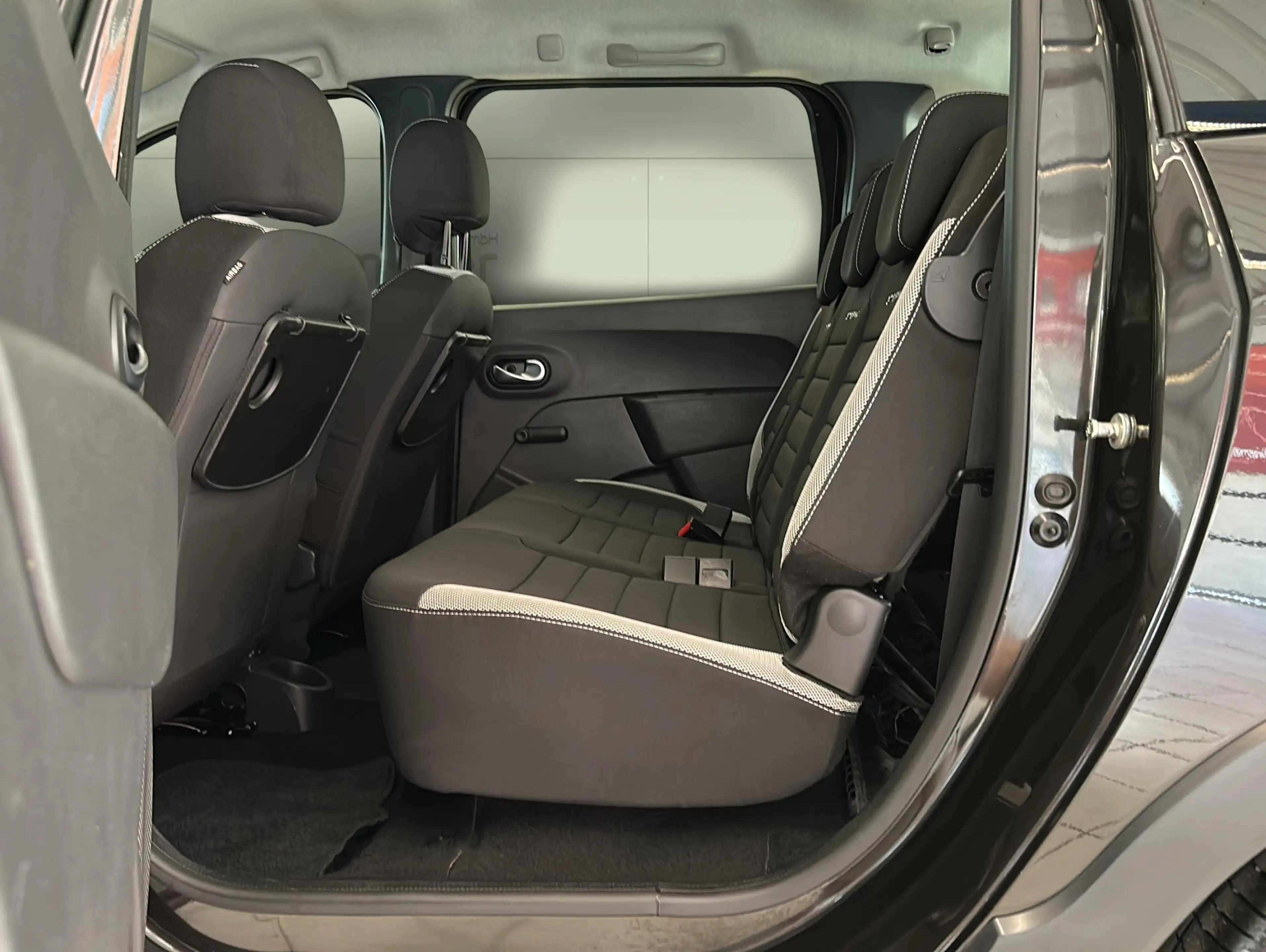 Dacia Lodgy 1.5 BLUE dCi Stepway|SHZ|Navi| — photo 13