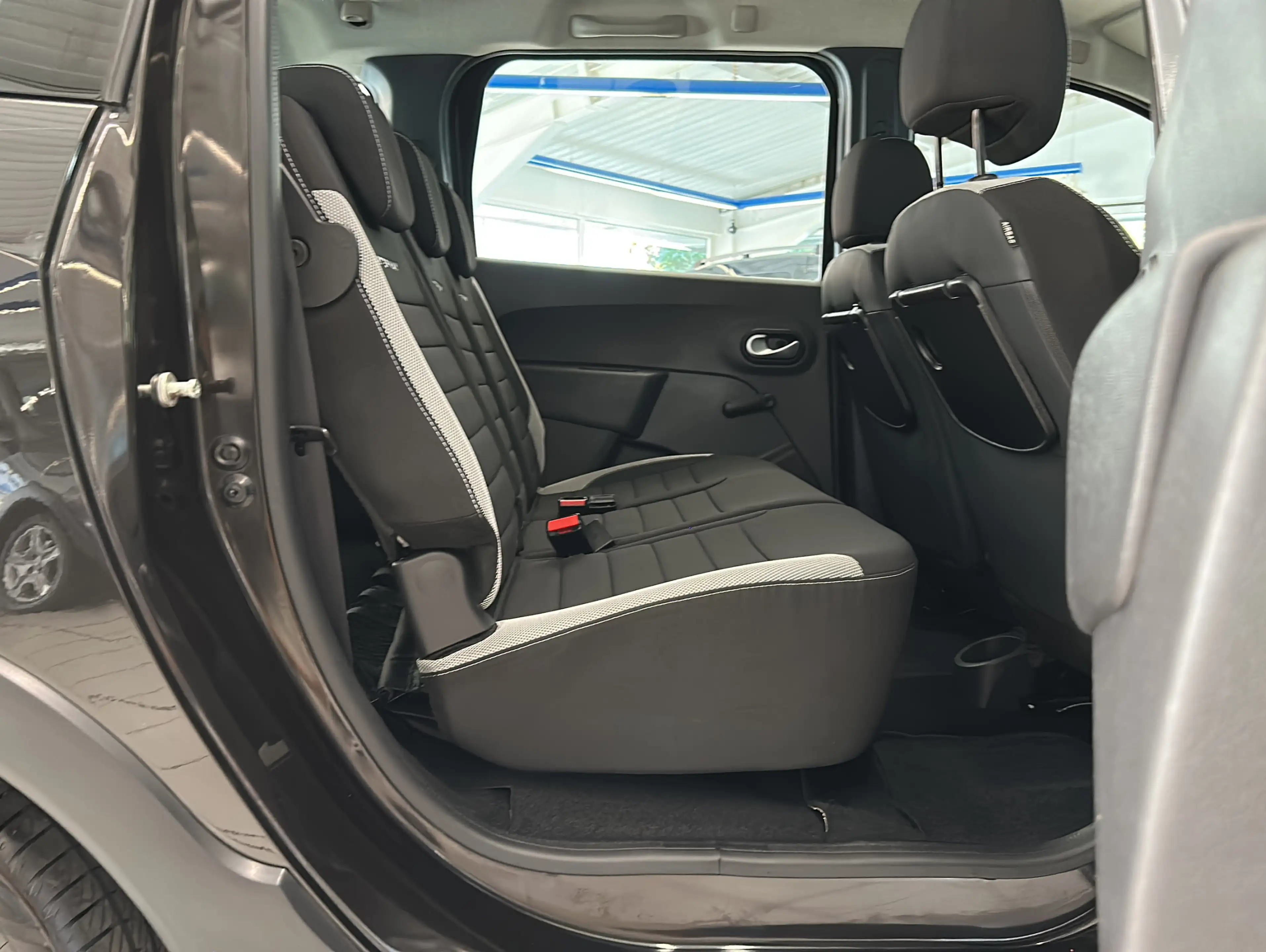 Dacia Lodgy 1.5 BLUE dCi Stepway|SHZ|Navi| — photo 14