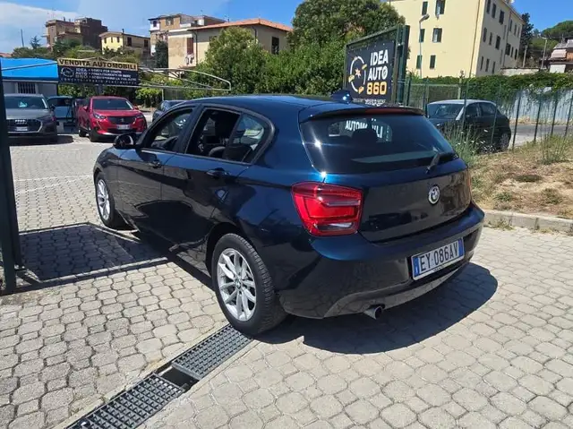 BMW 1 Series view 4